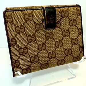 AUTHENTIC & Vintage GUCCI GG Bifold Wallet